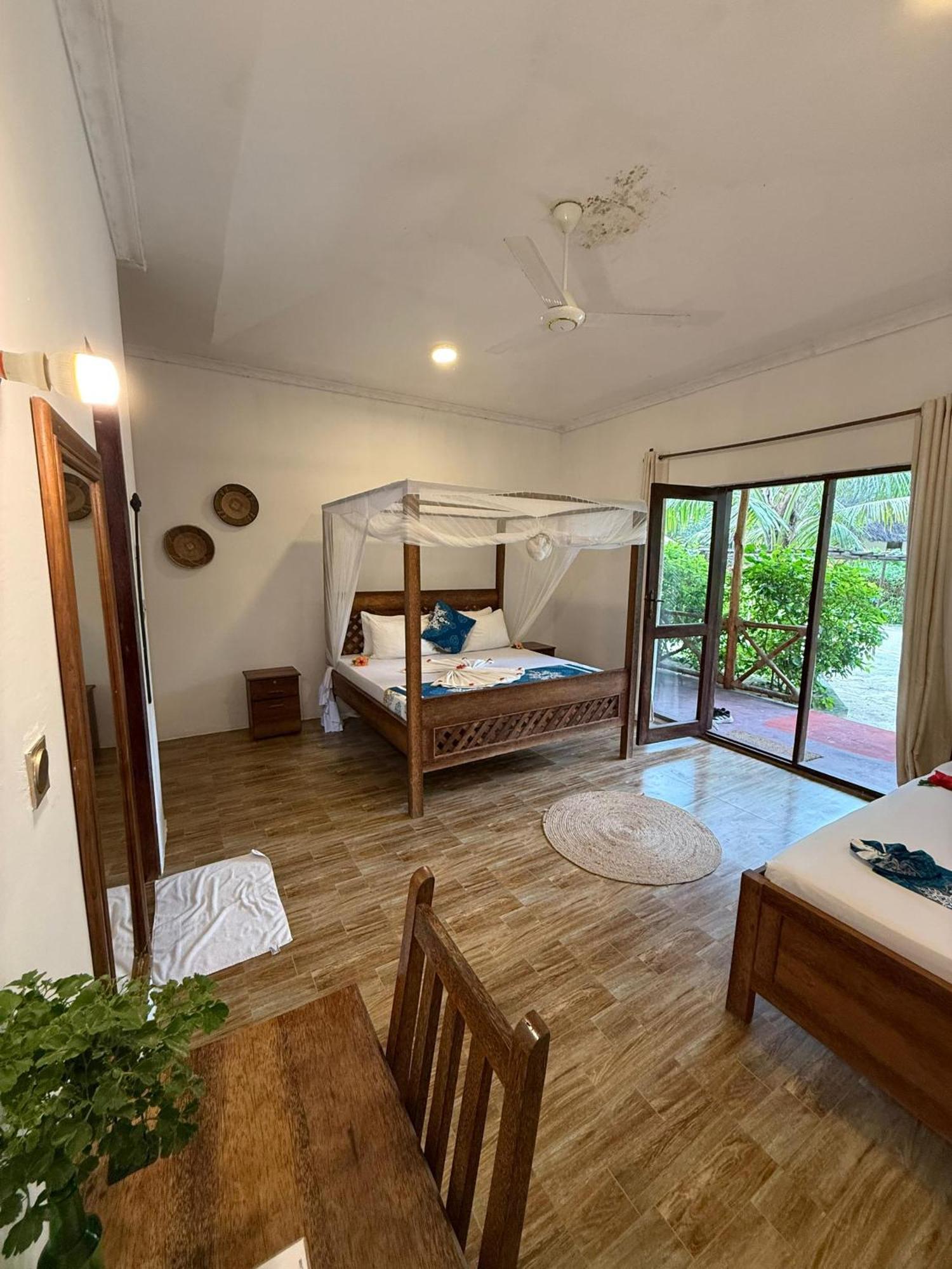 Bed & Breakfast Amber Pongwe